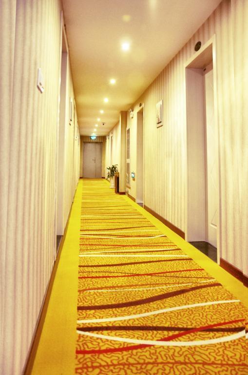 Nafee Hotel 전장 외부 사진
